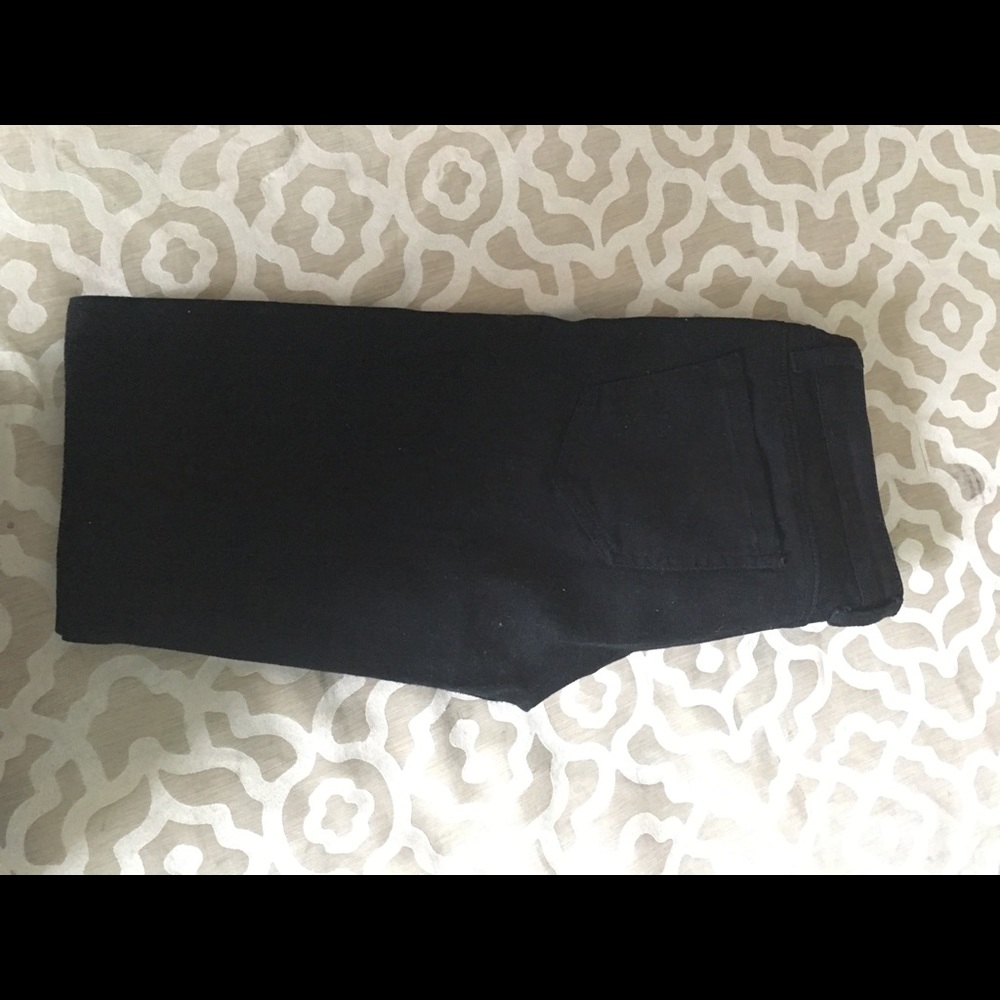 Forever 21 Black Capri Jeans